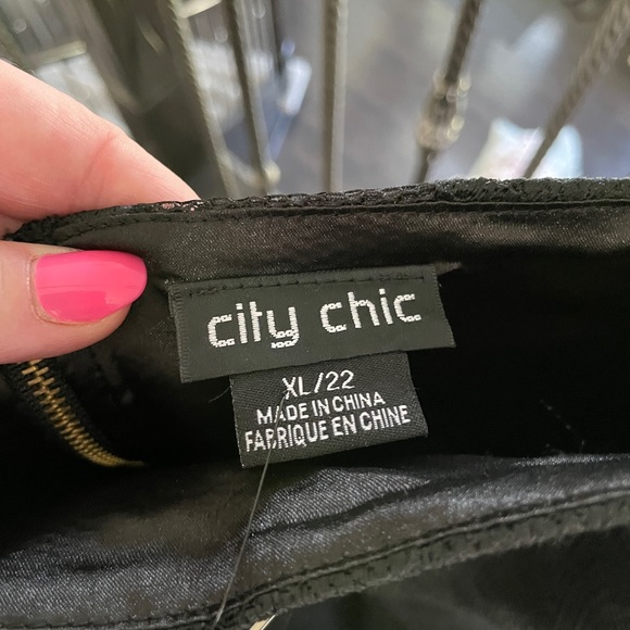 City Chic Black Jackie O Dress Size XL - Picture 6 of 6